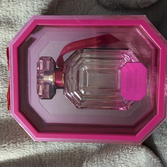 Victoria's Secret Other - Limited edition and now retired Victoria secret Bombshell Magic. 3.4 fl oz